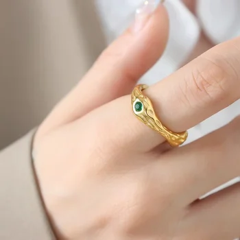 18-Karatno zlatno PVD premaz od nehrđajućeg čelika 316L Emerald Prst Masivni Svadbeni Nakit s kubični cirkon Prsten