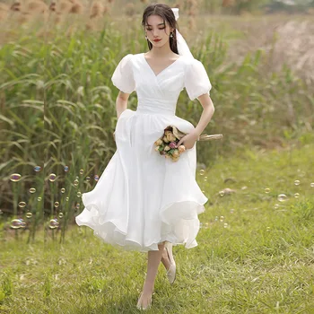 Bijelo djeveruša haljina čaj duljine s kratkim rukavima, ljetno novi ženske haljine sa V-izrez, francuska haljina za putovanja, lako vjenčanicu za fotografiju