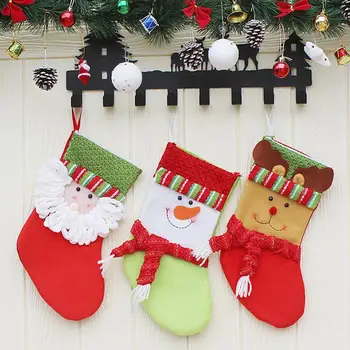 Božićne čarape, poklon paketa s bombonima, Djed božićnjak, Snjegović, sob, božićne ukrase