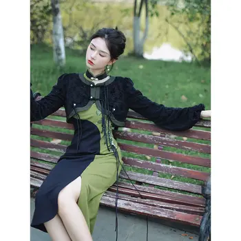 Elegantan haljinu-чонсам s rol-bar i vezom u obliku ruže s dugih rukava i kaput u kineskom stilu, Ципао, moderna фестивальная dance odijevanje