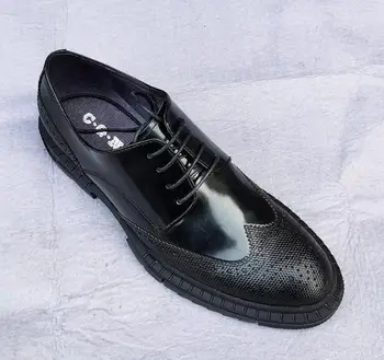 Nova prozračna klasične muške cipele od prave kože s okruglim vrhom i visoke берцем, službena vjenčanje muške cipele čipka-up, muška obuća s vanjskim navojem, poslovne cipele