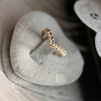 Novost 2023, минималистичные tanki prsten za žene, vjenčanje, sa sjajnim кубическим цирконием, kvalitetan univerzalni ženski nakit, prsten na prst