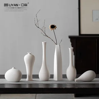 Pojednostavljeno keramika kineski zen stilu 