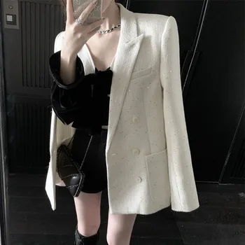 Ulični trend internet slavne 2022, modna ženska odjeća s crno-bijelim šljokicama, vuneni blazer s profilom, ženski